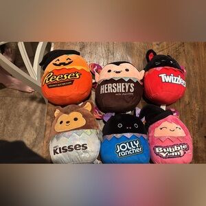 Squishmallows Candy-Themed Plush Set - limited edition.